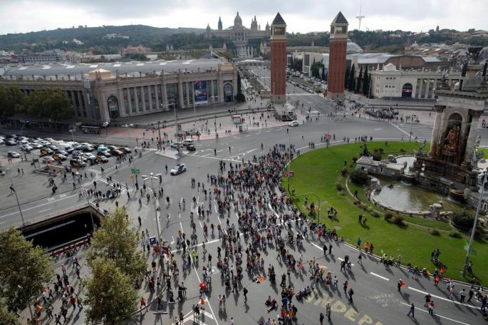 Independentistas cortan Barcelona