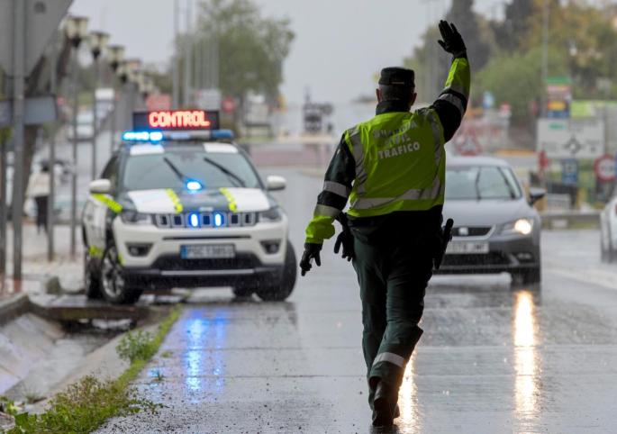 Guardia Civil intensifica controles en las carreteras de salida de Sevilla