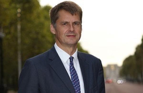Hugh Elliott, embajador britanico en Madrid.