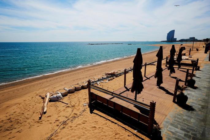 Barcelona se queda sin chiringuitos durante el verano