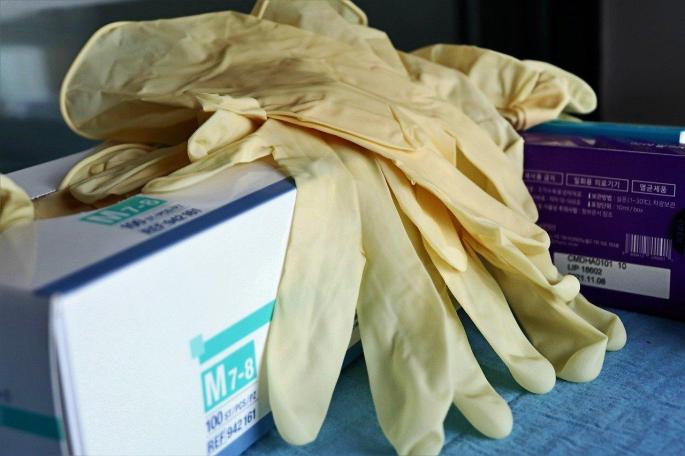 Sanidad recomienda la higiene de manos más que el uso de guantes