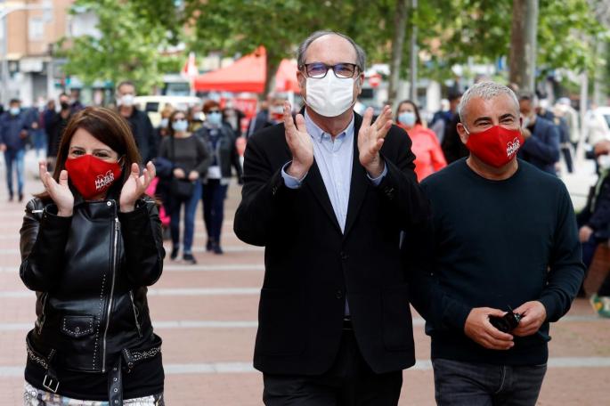 Campaña del PSOE en Puente de Vallecas