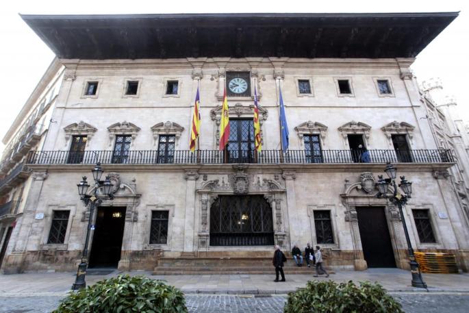 El PSOE de Palma se desmarca de una propuesta de Més y Podemos en apoyo a los artistas condenados