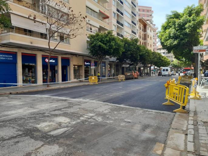 La calle Ramón y Cajal ya se ha reabierto al tráfico rodado