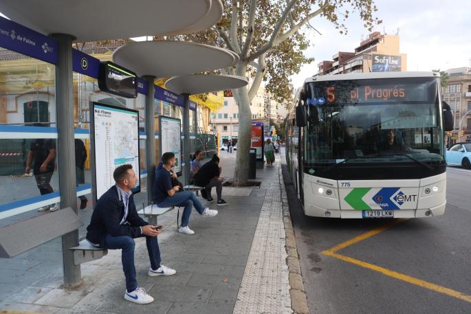 PALMA - HUELGA - La huelga de transporte amenaza con colapsar hoy el servicio de EMT y TIB.