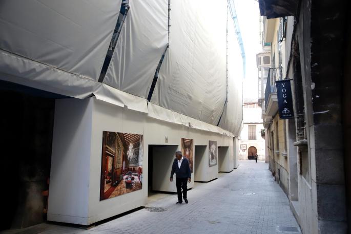 La fachada de Can Olesa, en fase de restauración.