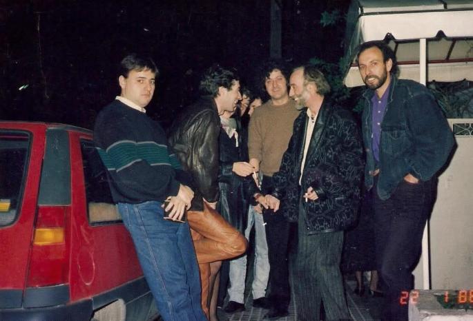 En la imagen, el segundo por la izquierda es Joaquín Sabina, junto a José Luis Aparicio, Javier Krahe y Javier Ruibal