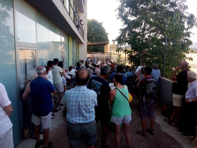 A la reunión acudieron este miércoles unas ochenta personas