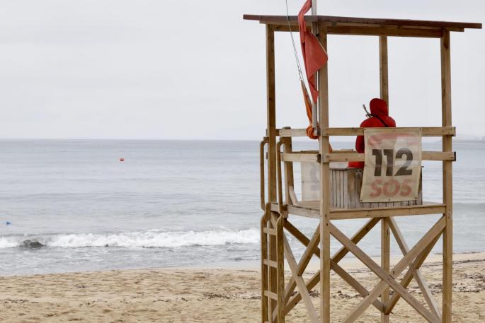Cerradas al baño tres playas de Palma
