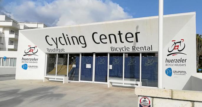 La bahía de Alcúdia da por perdida la temporada cicloturística y mira a octubre