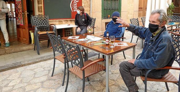 El Ajuntament de Sóller apela a la prudencia ante el incremento de brotes «descontrolados»