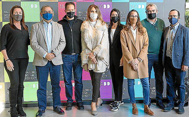Autoridades y empresarios tras presentar el MADD