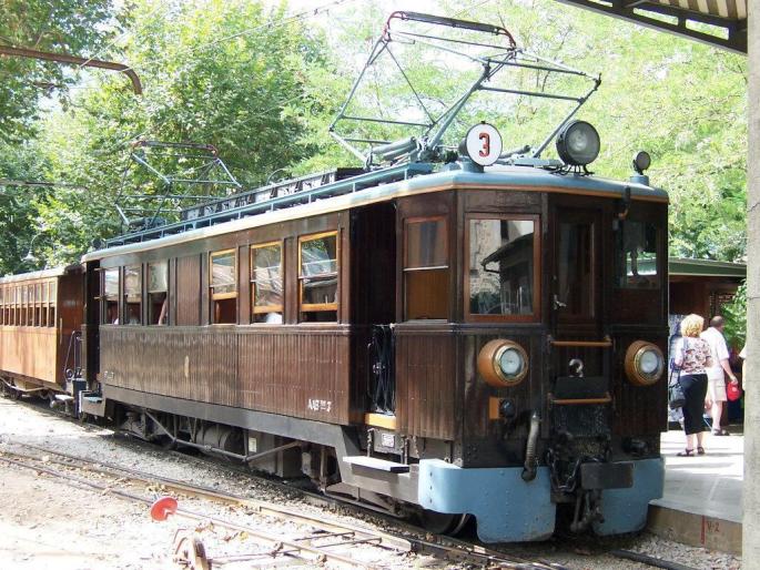 El tren de Sóller es uno de los trenes turísticos con más demanda en España