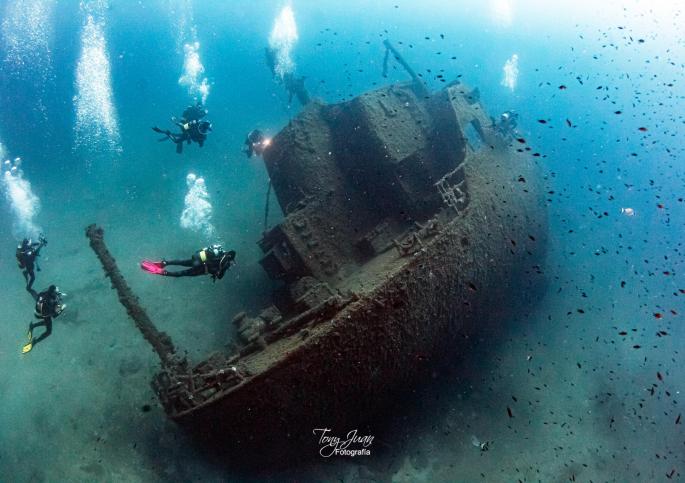 Pecios, turismo bajo el mar