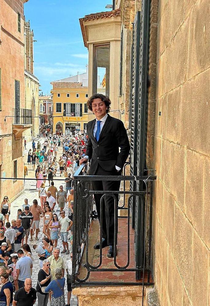 Carlos de Salort, en la casa solariega de los Salort, en las fiestas de este año