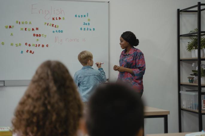 ¿A qué edad debe empezar tu hijo a estudiar inglés?