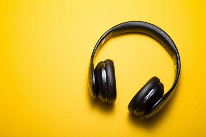 Descubren fallos en chips Bluetooth Airoha que abren la puerta al espionaje en auriculares y altavoces inalámbricos