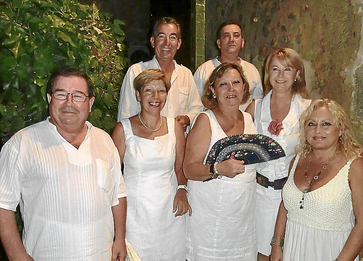 FIESTA DE BLANCO CASA DE ANDALUCIARAFAEL DEL REY