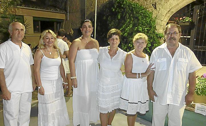 FIESTA DE BLANCO CASA DE ANDALUCIAARSENIO ARCOS