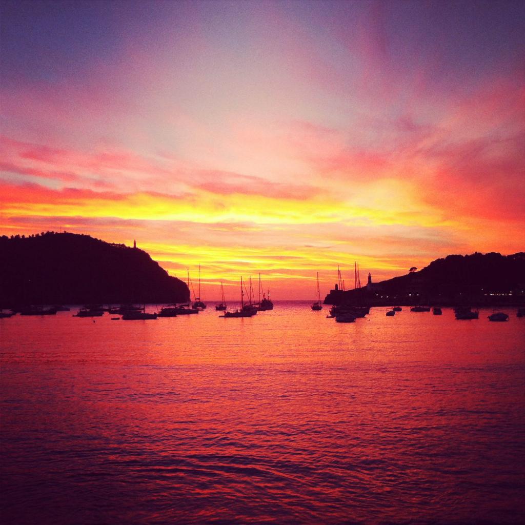 Atardecer en el Port de Sóller