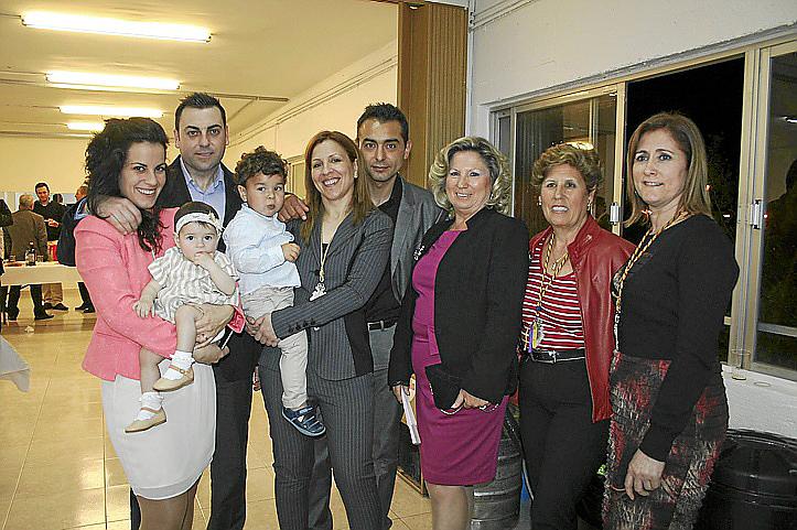 La Hermandad de Nuestra Señora del Rocío celebra su pregón y posterior cena