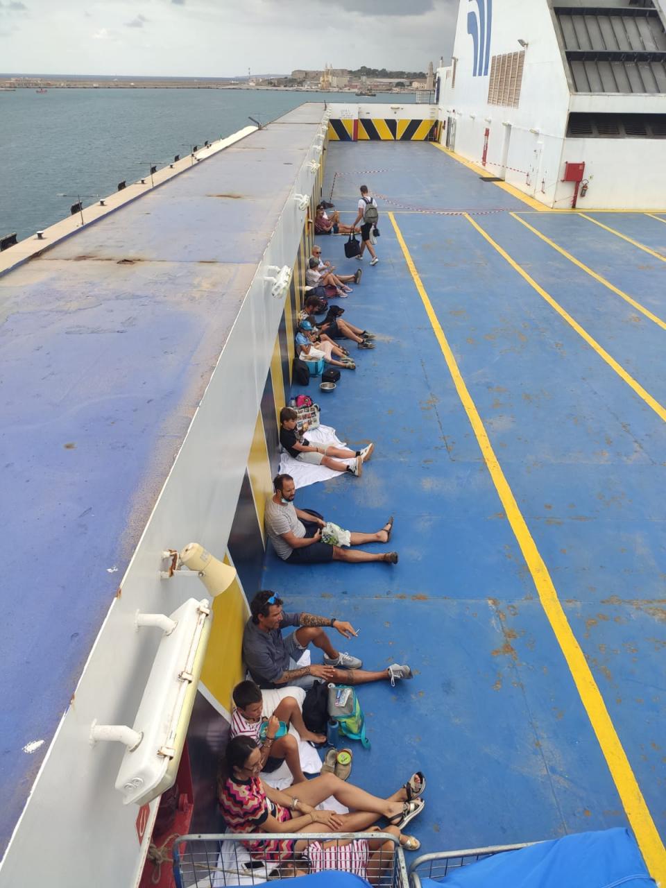 Caos en un barco atracado en Palma