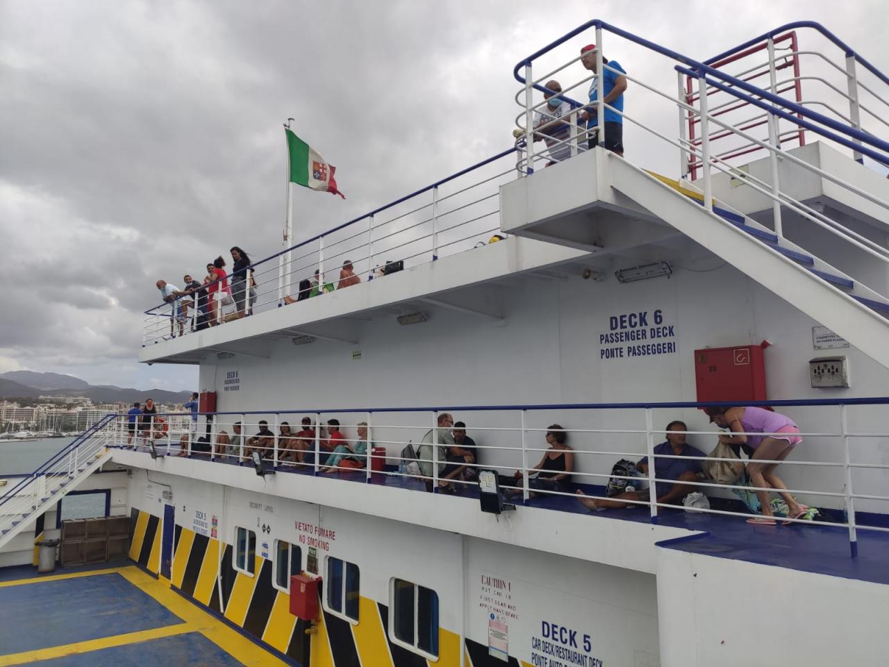 Caos en un barco atracado en Palma