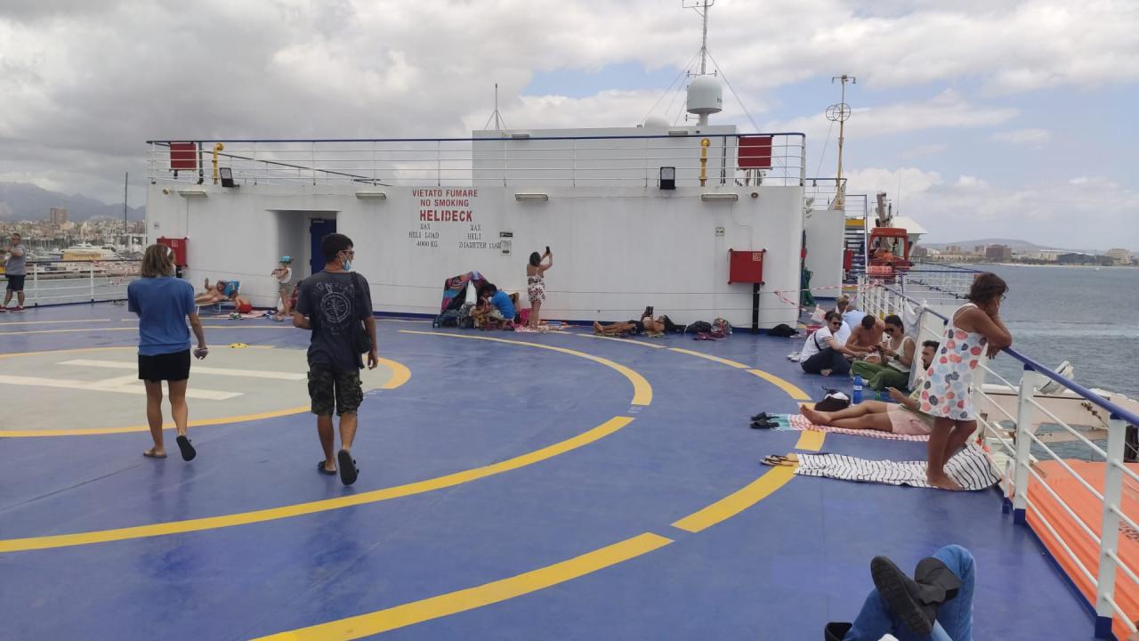 Caos en un barco atracado en Palma