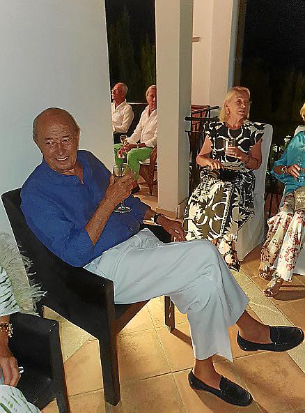 Esteban Mercer, entre amigos