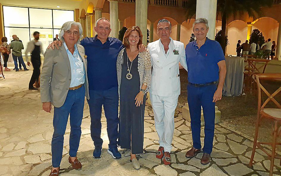 Esteban Mercer, entre amigos