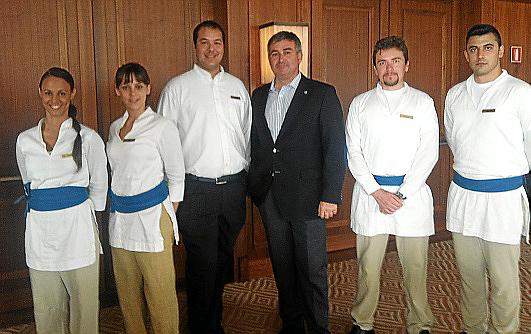 Encuentro de la Acadèmia de la Cuina i el Vi de Mallorca en el Port de Sóller