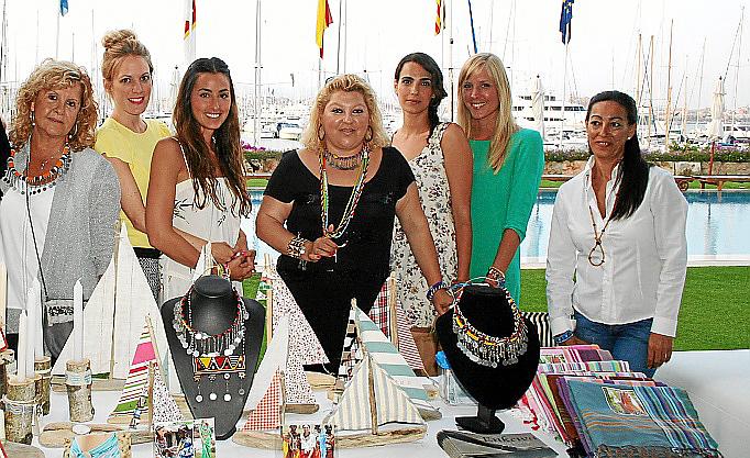 Cóctel a beneficio de Amigos de Ositeti en el Club de Mar