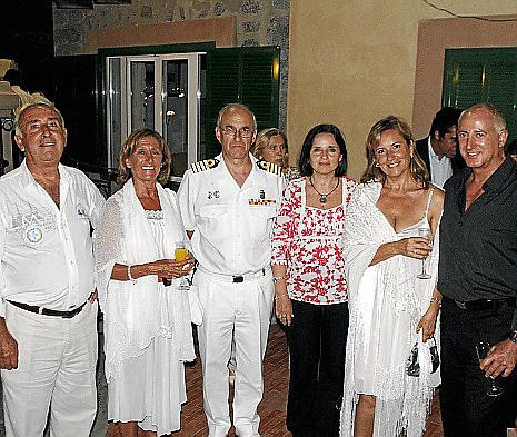 Cambio de mando en la base naval de Sóller.