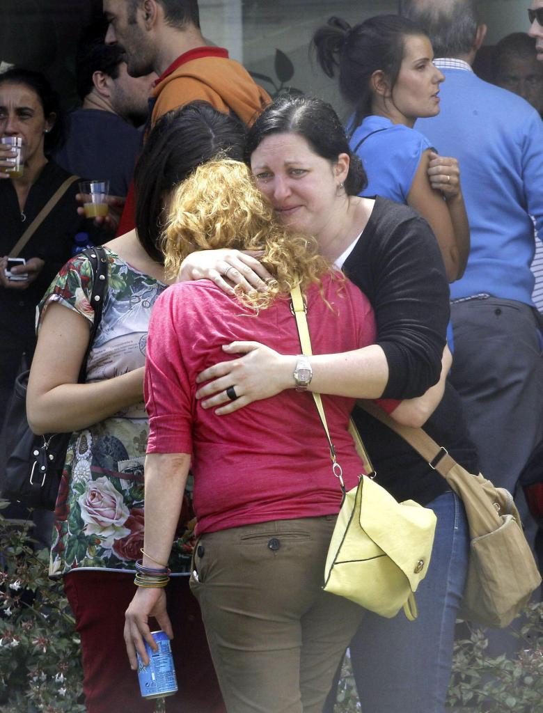 Dolor de los familiares por el accidente de tren de Santiago de Compostela.