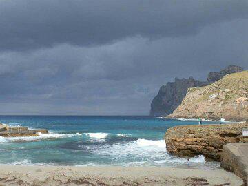 tormenta en cala san vicenç