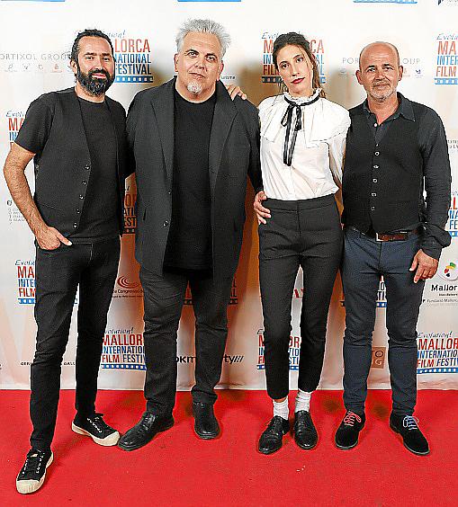 Esteban Mercer, entre amigos