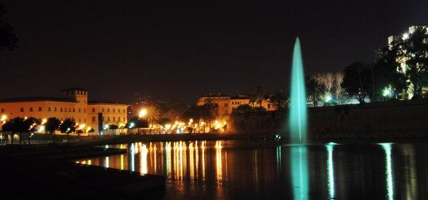 Parc de la mar de Palma de noche