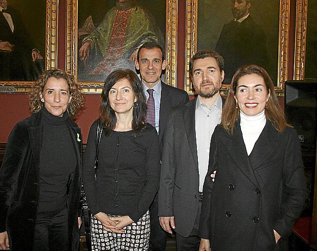 Festa de l'Estendard y medallas de oro de la Ciutat