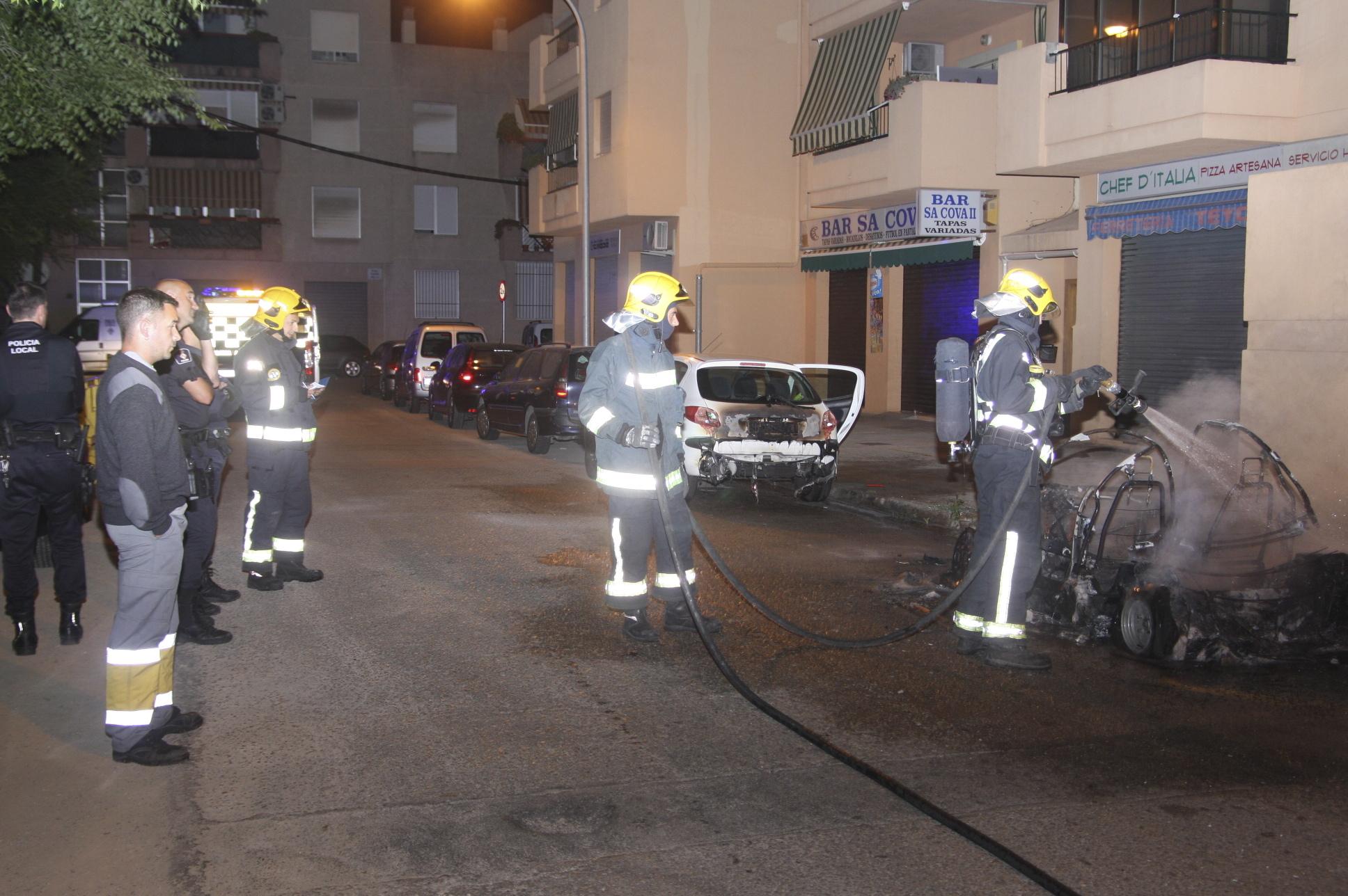 Coche incendiado