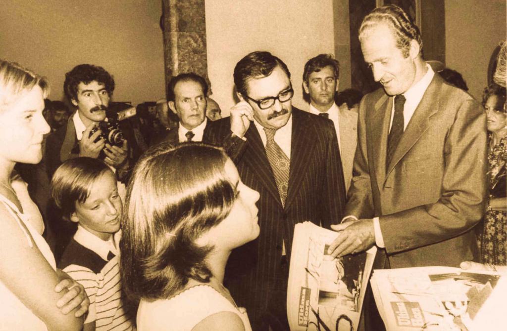 LOS REYES DE ESPAÑA INAUGURAN UNA EXPOSICION DE JOAN MIRO EN SA LLOTJA Y EL CASAL SOLLERIC.