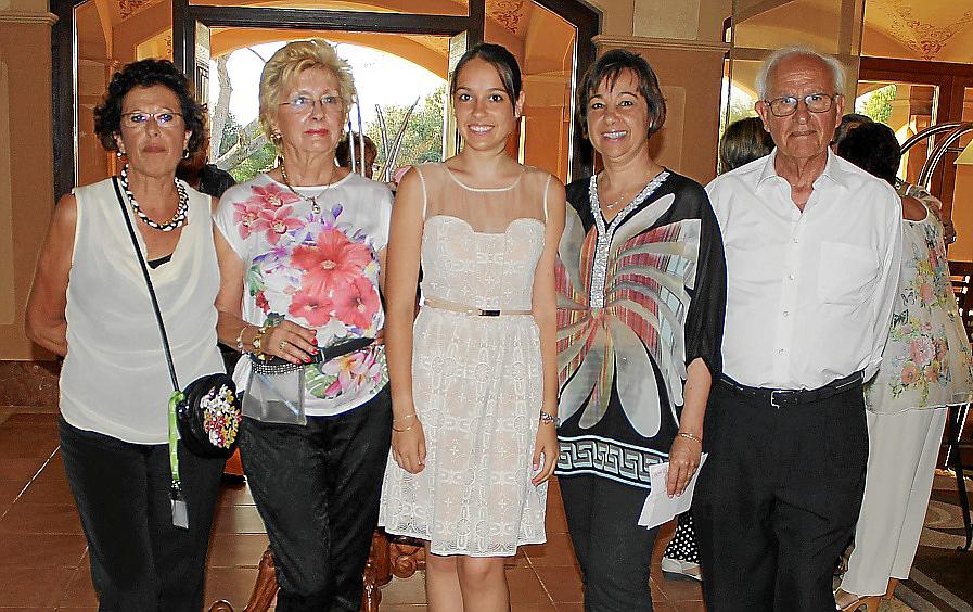 Cena AECC.