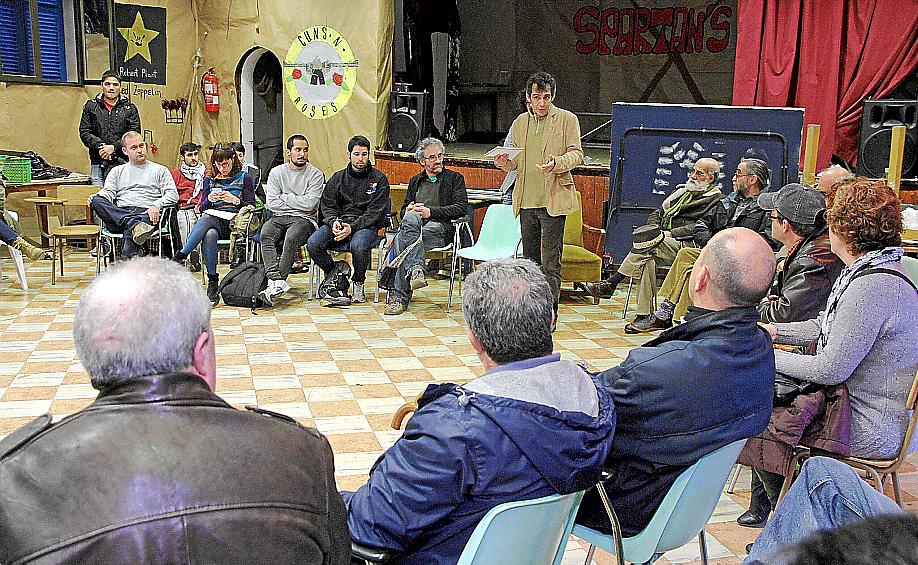 Podemos define su modelo en Mallorca