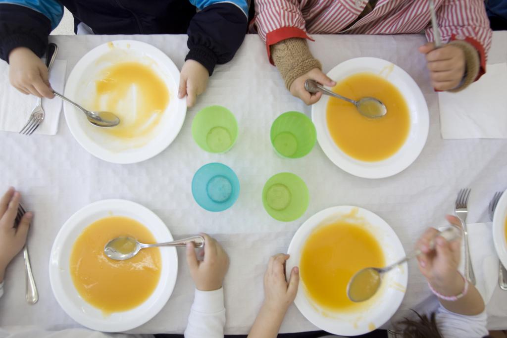 Educación notifica irregularmente las ayudas de comedor, según COAPA Educación notifica irregularmente las ayudas de comedor, según COAPA