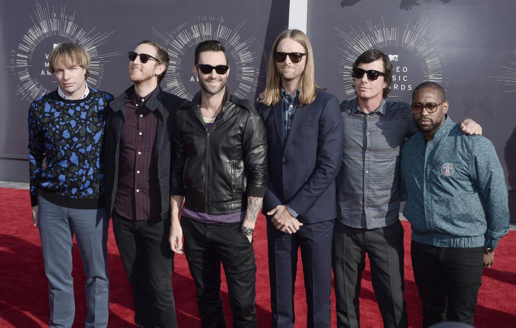 Maroon 5 en la alfombra roja