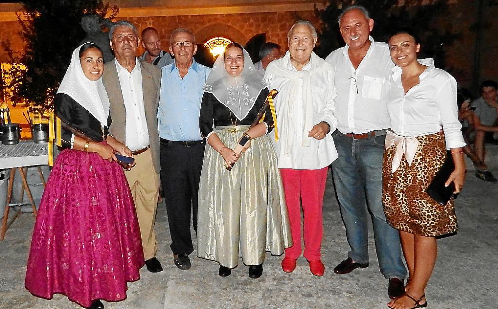 Can Prunera inaugura la escultura de Joan Miró Tête de femme