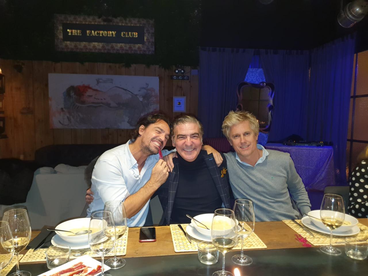Esteban Mercer, entre amigos