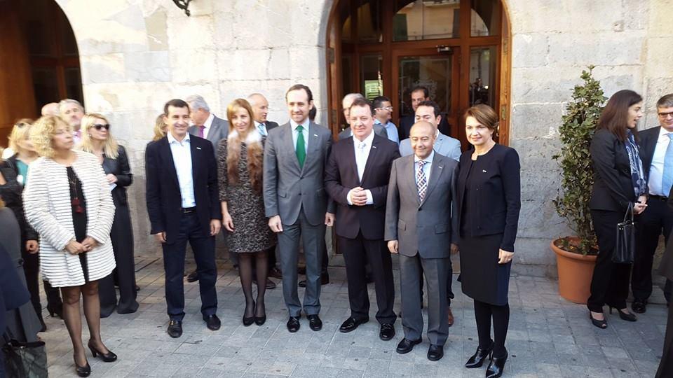 Autoridades en el Dijous bo