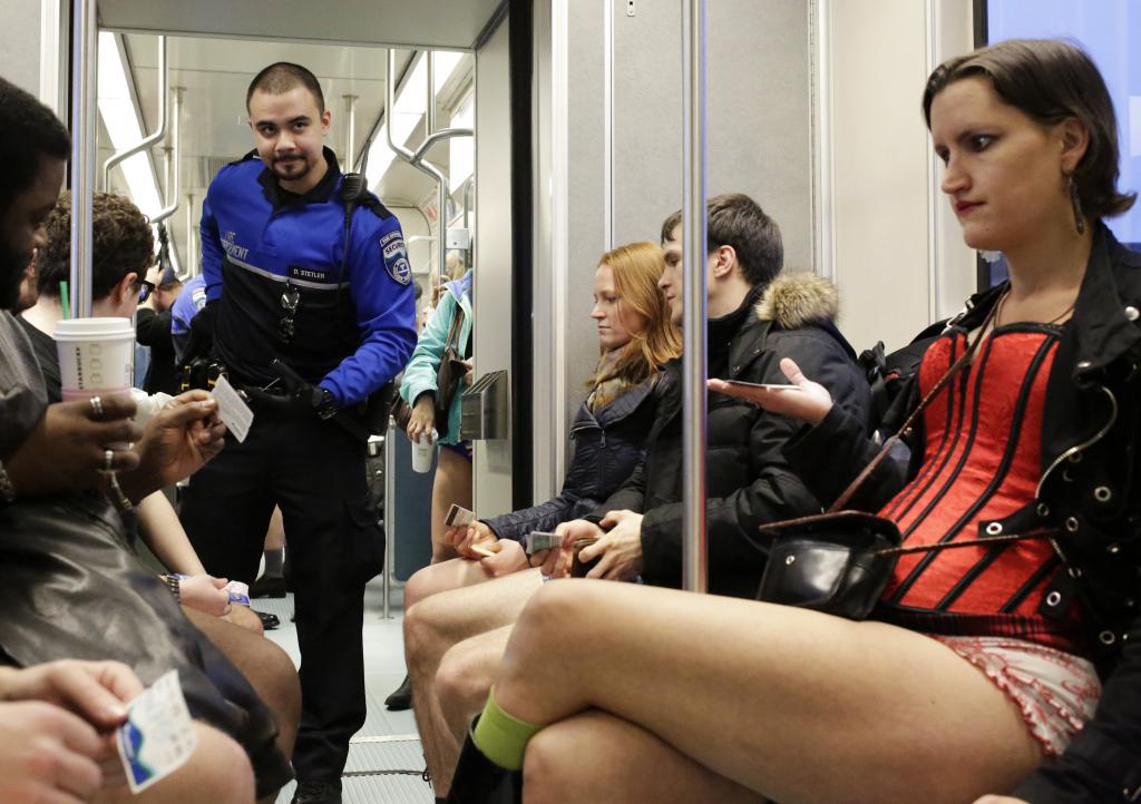 Día sin pantalones en el metro