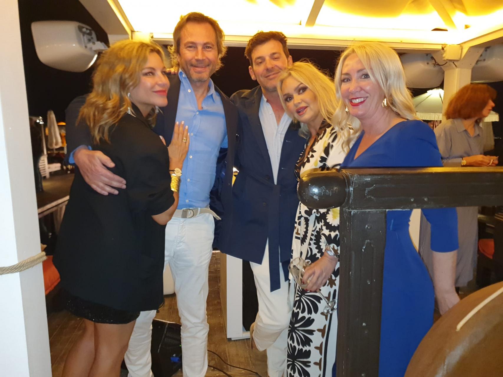 Mis amigos en los beach club