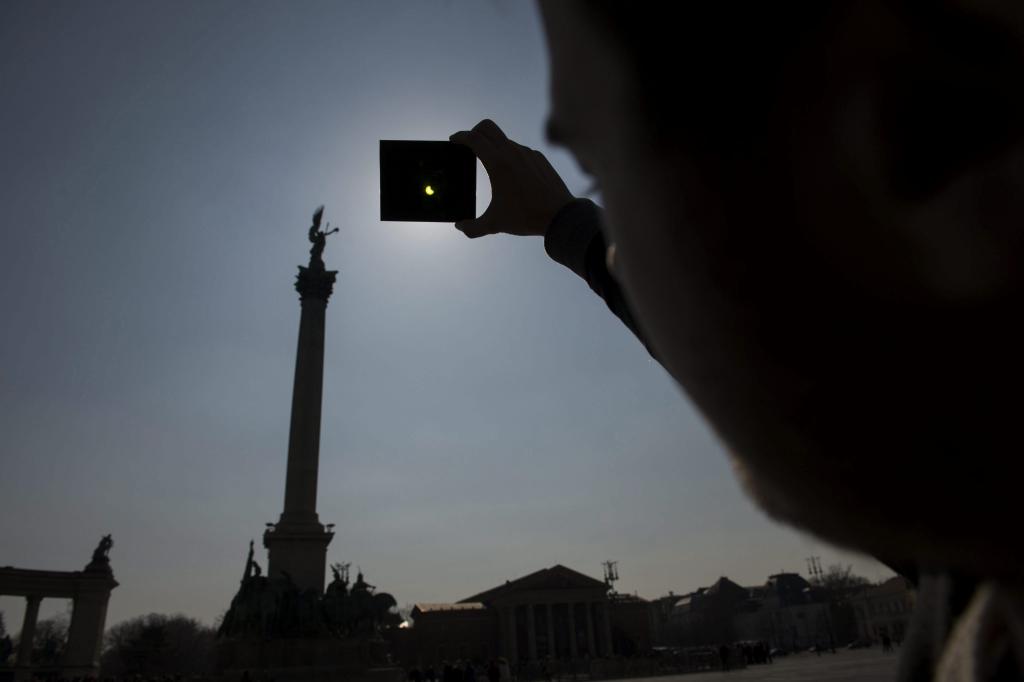 ECLIPSE SOLAR DESDE HUNGRÍA
